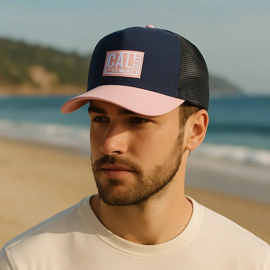 zGorra CALI Rosa Navy – Estilo Urbano con Toque Femenino