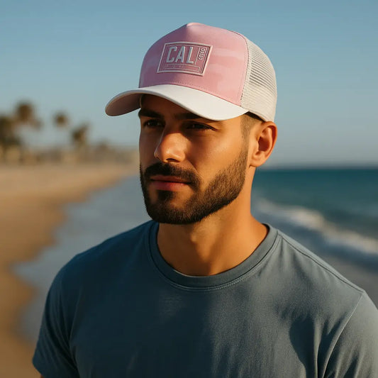 z 🧢 Gorra Cali Camo Pink 1985 – Edición Playa