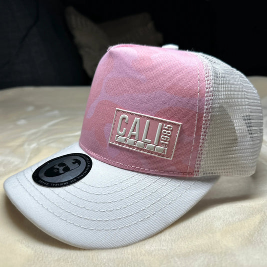 z 🧢 Gorra Cali Camo Pink 1985 – Edición Playa
