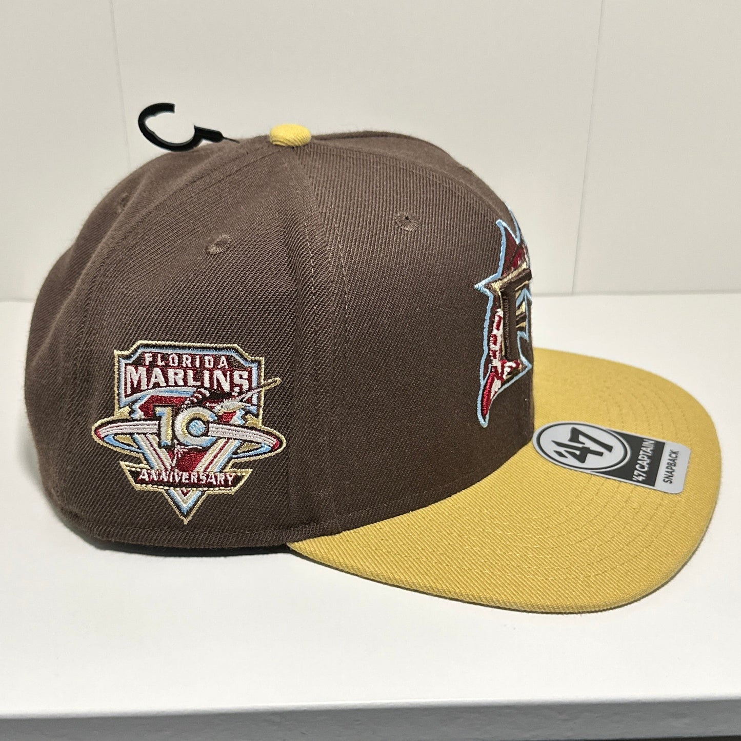 Gorra ’47 Brand Florida Marlins 10th Anniversary Snapback Marrón/Naranja – Edición Retro